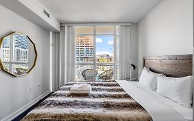 Family Oriented Downtown Toronto 2Bdrm Condo With Parking & Office Space