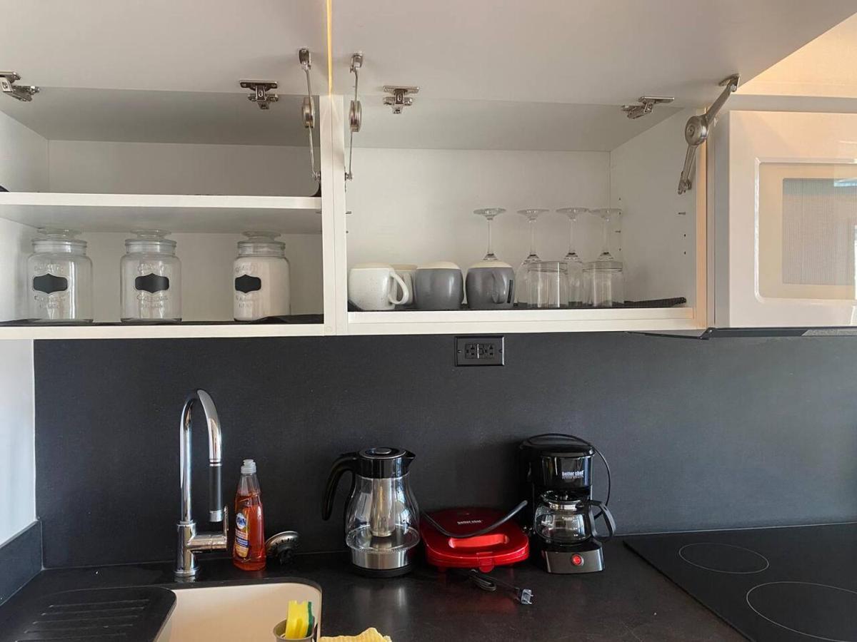 Family Oriented Downtown Toronto 2Bdrm Condo With Parking & Office Space Exterior photo